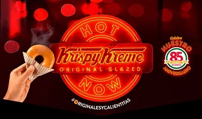 Dona Glaseada Original GRATIS con la luz roja HOT NOW en Teatros de Donas Krispy Kreme